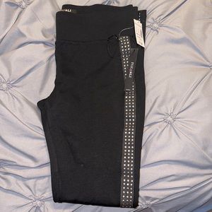 🎊BLACK FRIDAY DEAL🎊 BRAND NEW WOMENS BLACK SILVER STUD LEGGINGS